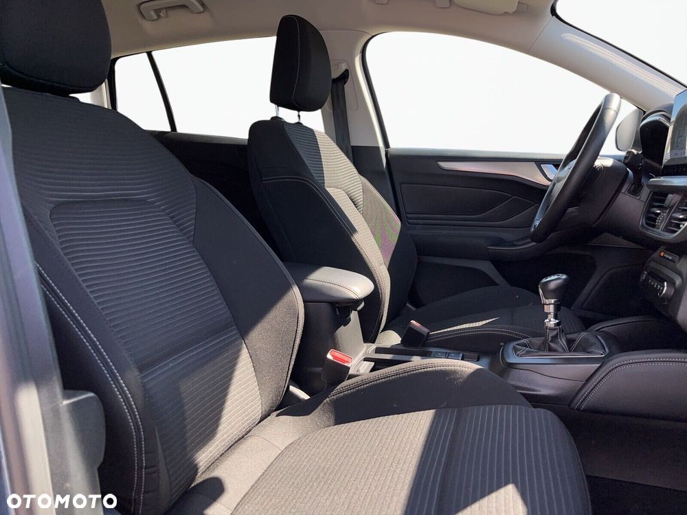 Ford Focus - 20