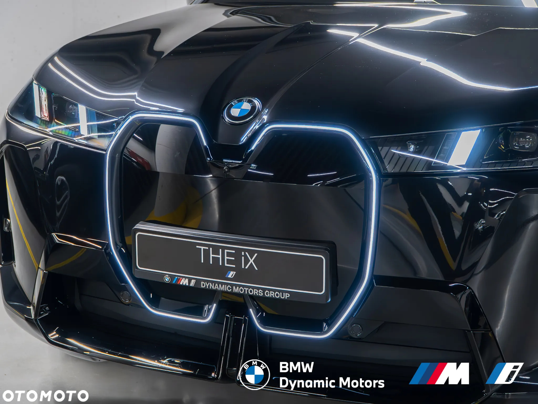 BMW iX xDrive45 - 8