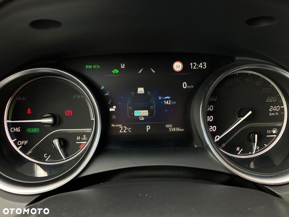 Toyota Camry 2.5 Hybrid Executive CVT - 26