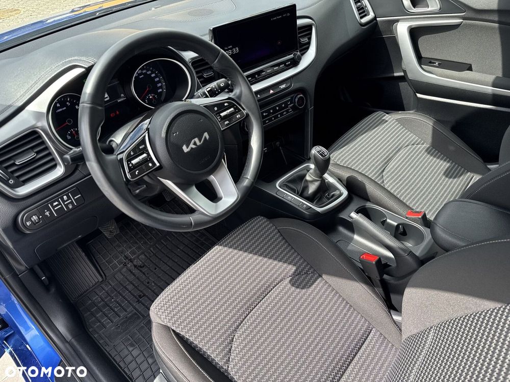 Kia Ceed 1.5 T-GDI M - 14