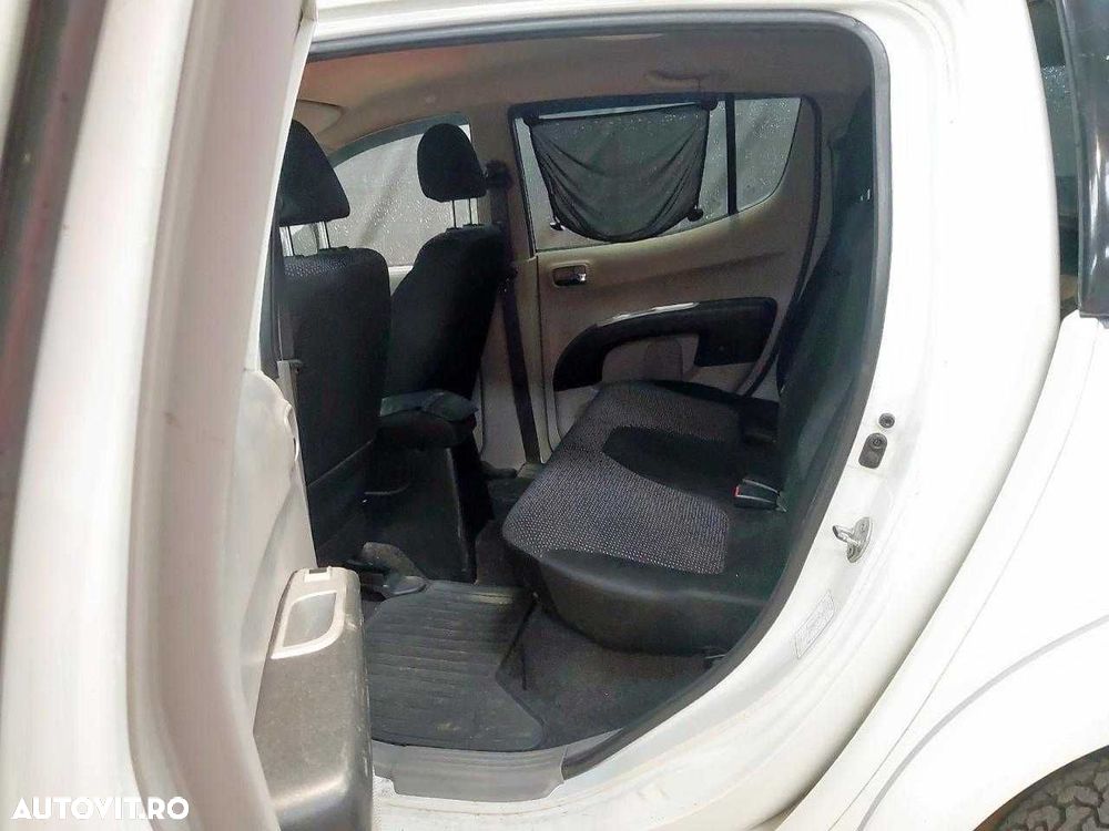 Dezmembrez Mitsubishi L200 2.5 Diesel 2013 - 8