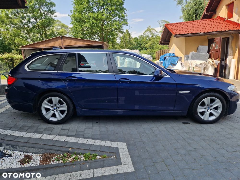 BMW Seria 5 520d Blue Performance - 3