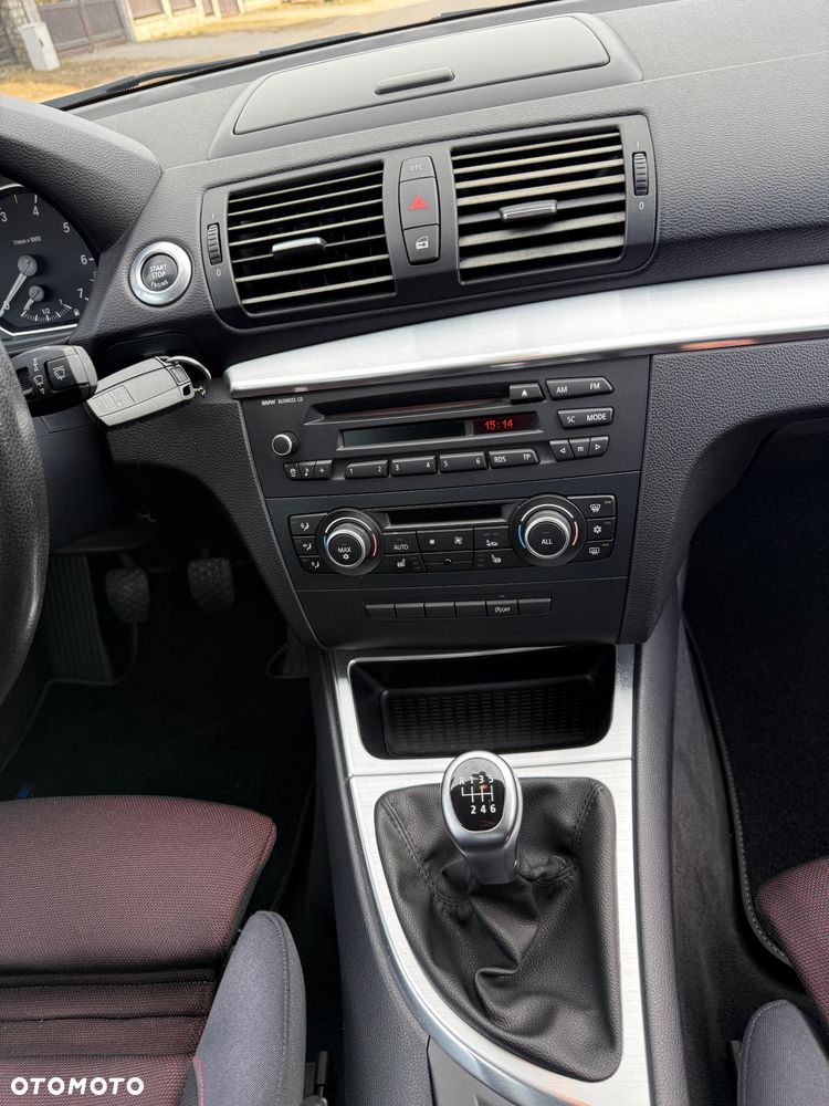 BMW Seria 1 118i - 13