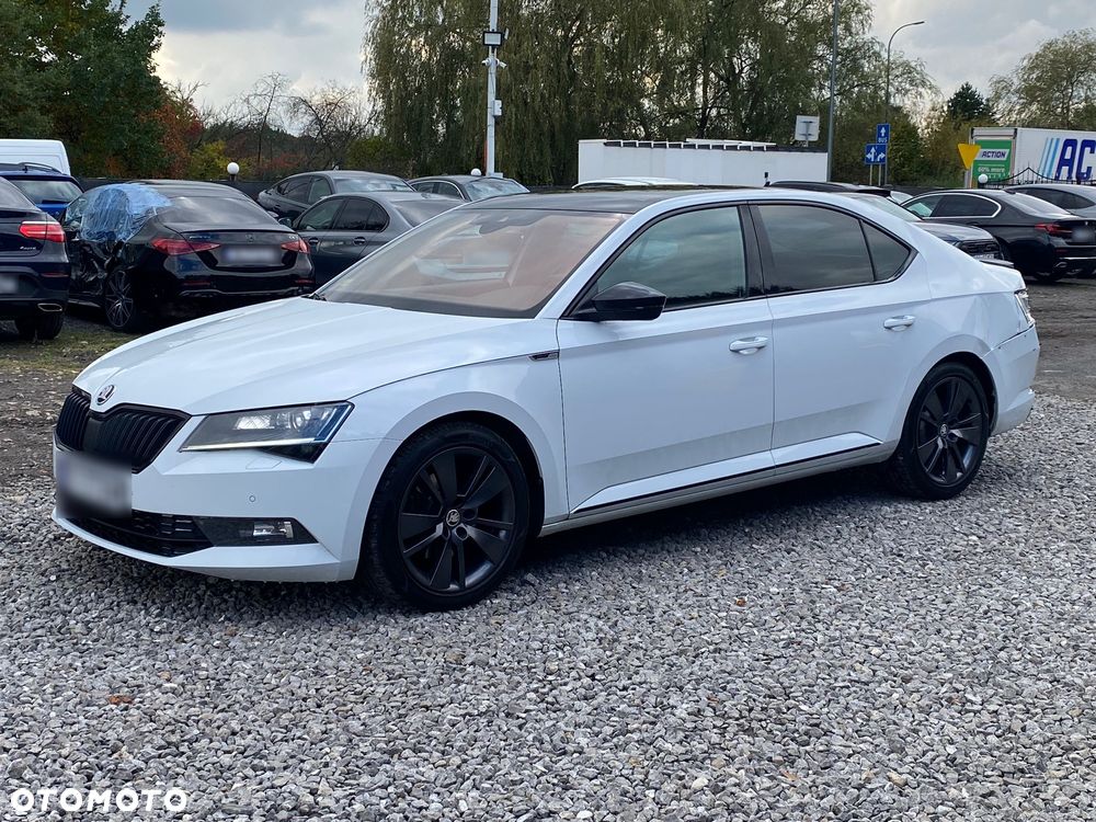 Skoda Superb 2.0 TDI Sportline DSG - 6