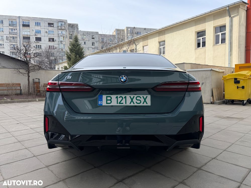 BMW i5 eDrive40 - 6