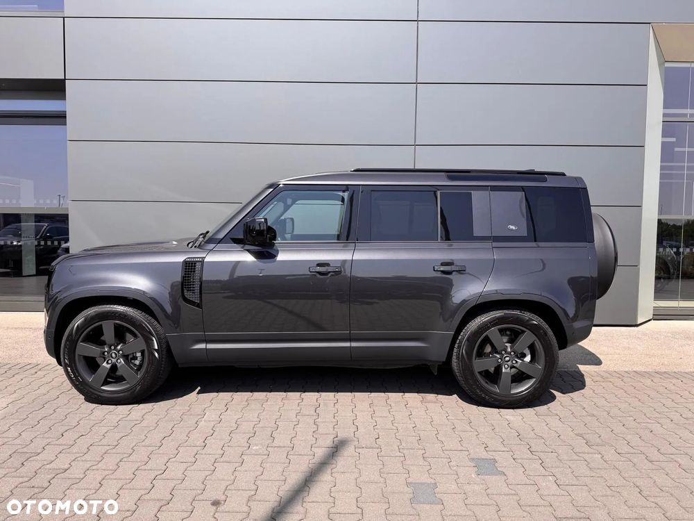 Land Rover Defender - 1