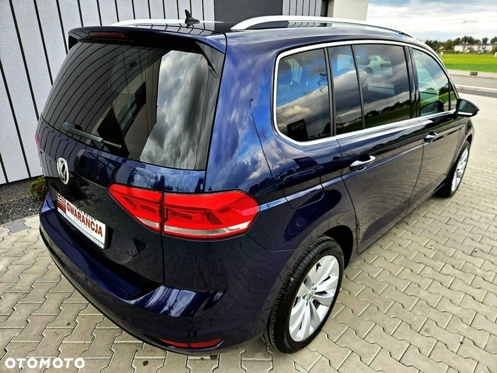 Volkswagen Touran - 29
