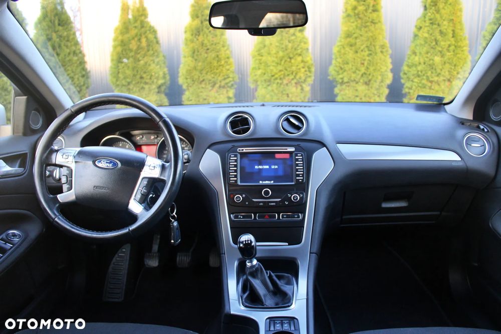 Ford Mondeo 2.0 TDCi Ghia X - 24