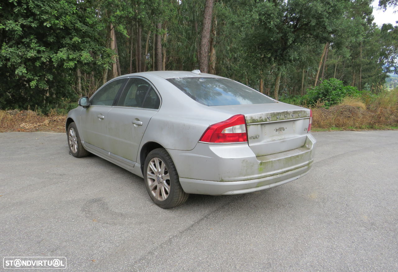 Volvo S80 2,0 D3 (163cv) de 2010 - Peças Usadas (7940) - 3