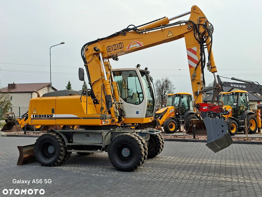 Liebherr LIEBHERR A900 - 7
