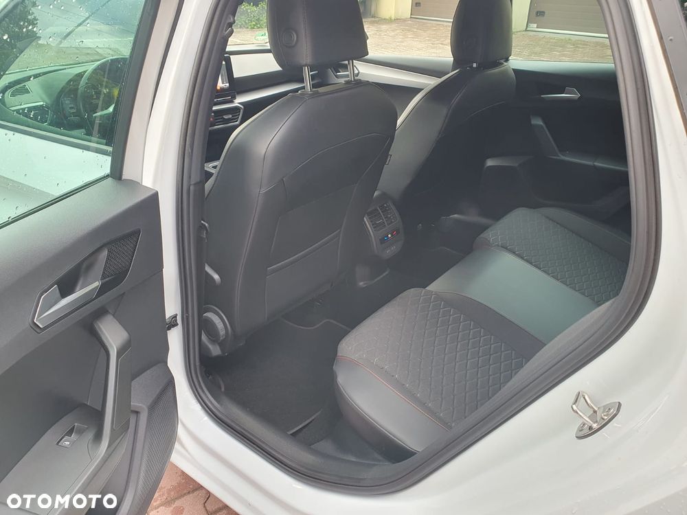 Seat Leon Sportstourer 1.5 eTSI OPF DSG FR - 14
