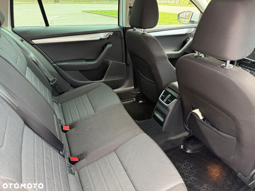 Skoda Octavia 1.8 TSI Elegance DSG - 12