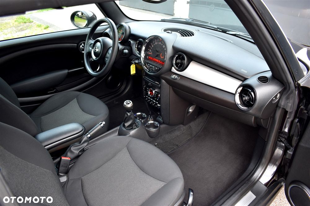 MINI Cooper Brick Lane - 23