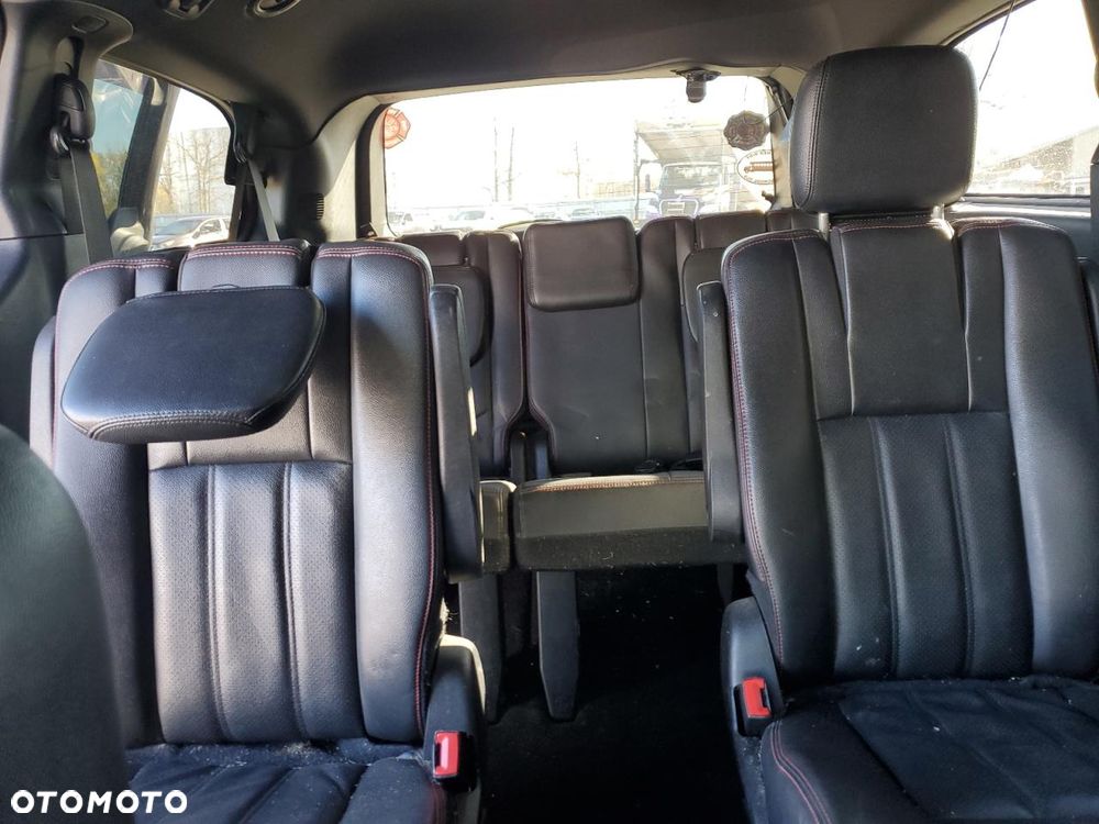 Dodge Grand Caravan 3.6 R/T - 32