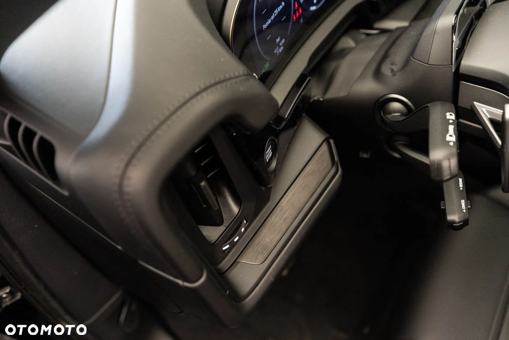 Porsche Cayenne E-Hybrid PHEV Black Edition - 27