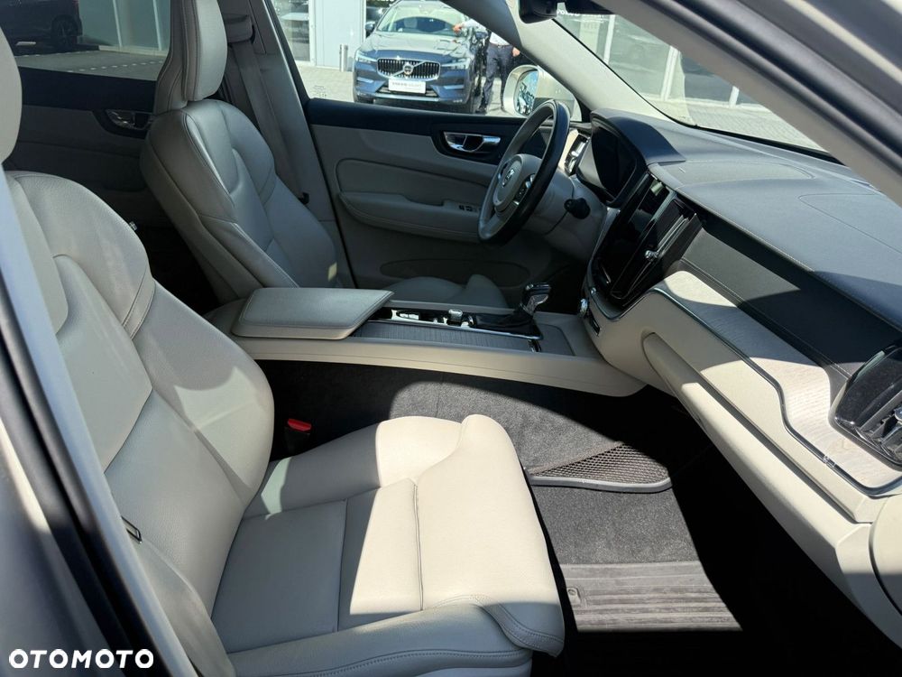 Volvo XC 60 - 29