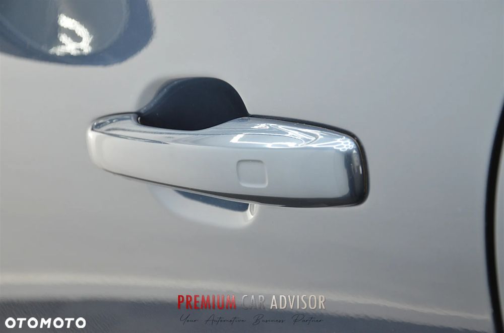 Volvo XC 60 B4 B Geartronic Momentum Pro - 32