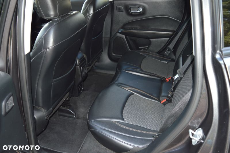 Jeep Compass - 21