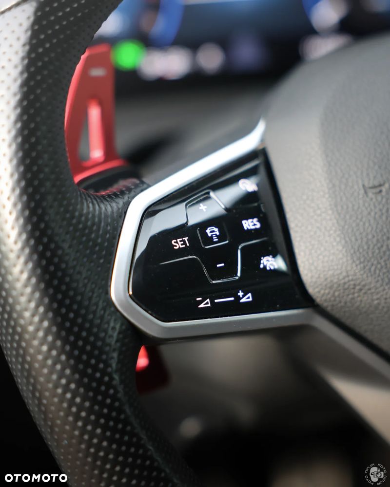 Volkswagen Golf GTI 2.0 TSI OPF DSG Performance - 27