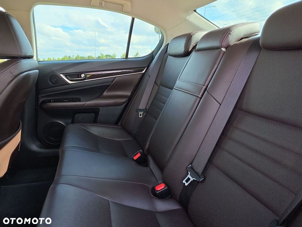 Lexus GS - 30