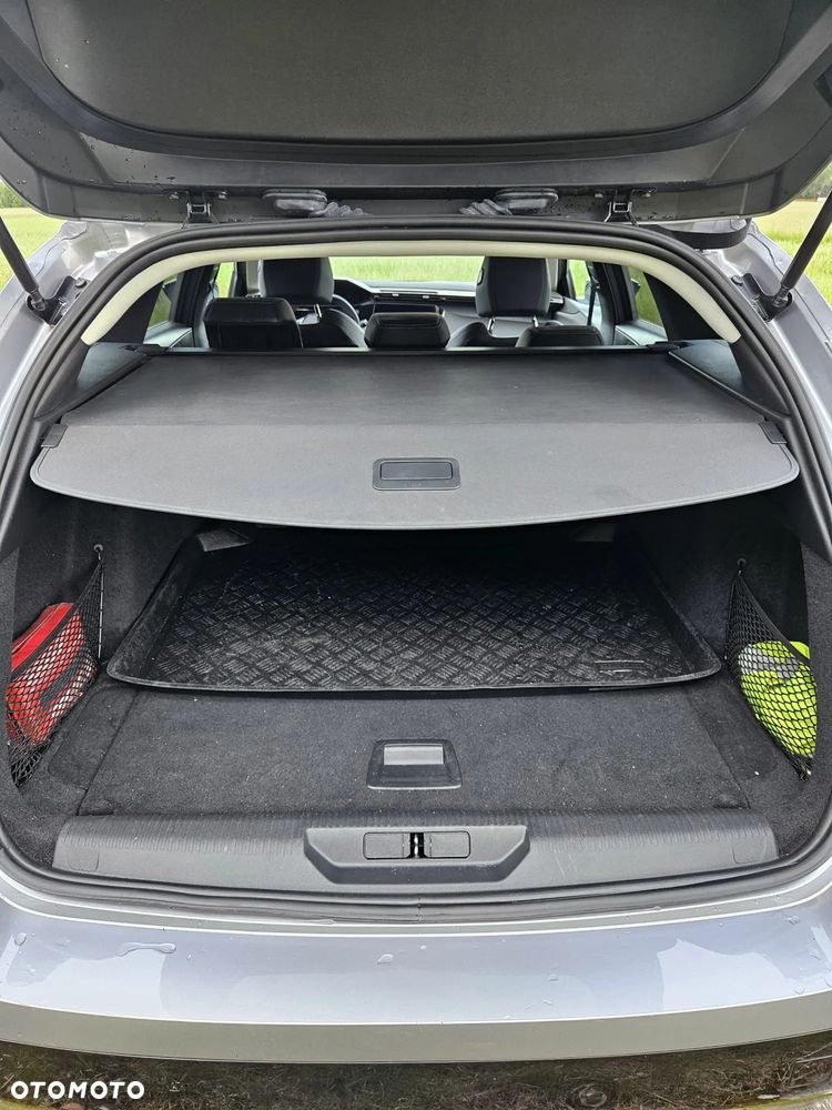 Peugeot 308 1.5 BlueHDi Allure Pack S&S EAT8 - 17