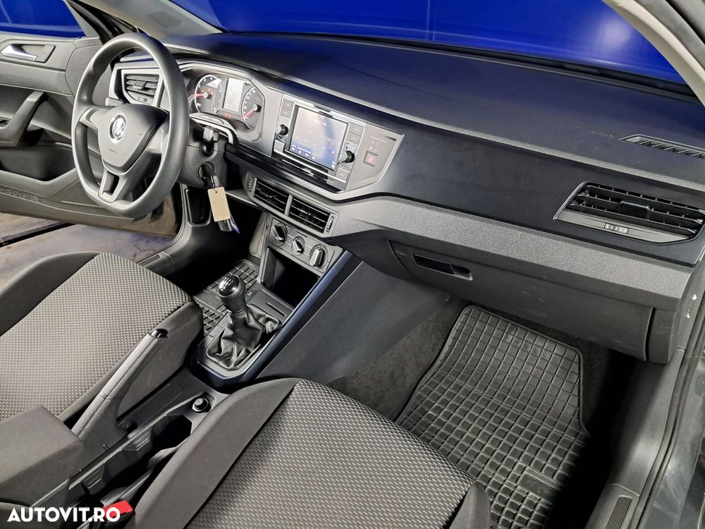 Volkswagen Polo - 12