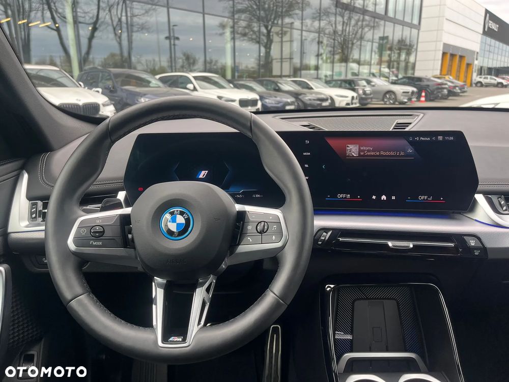 BMW iX1 xDrive30 - 15