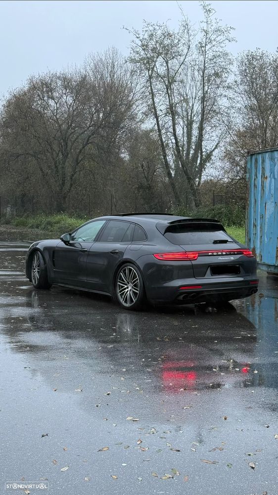 Porsche Panamera Sport Turismo 4 E-Hybrid - 5