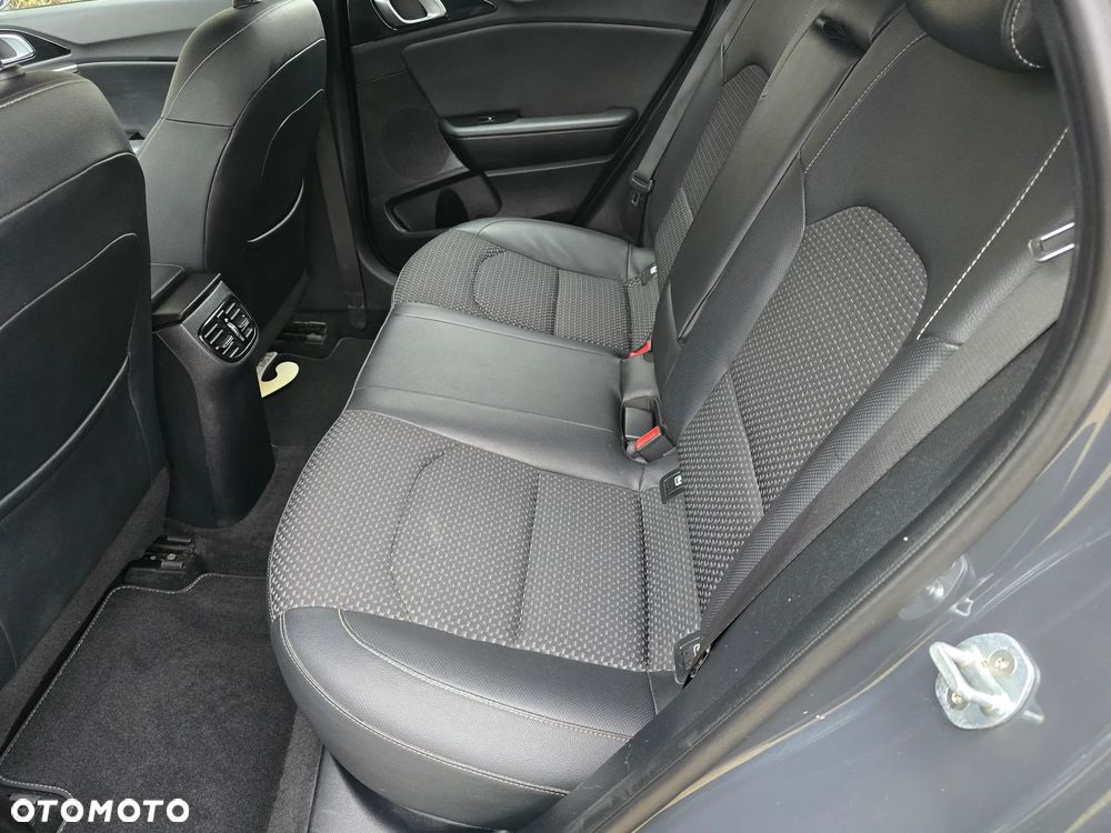 Kia XCeed 1.4 T-GDI OPF VISION - 22