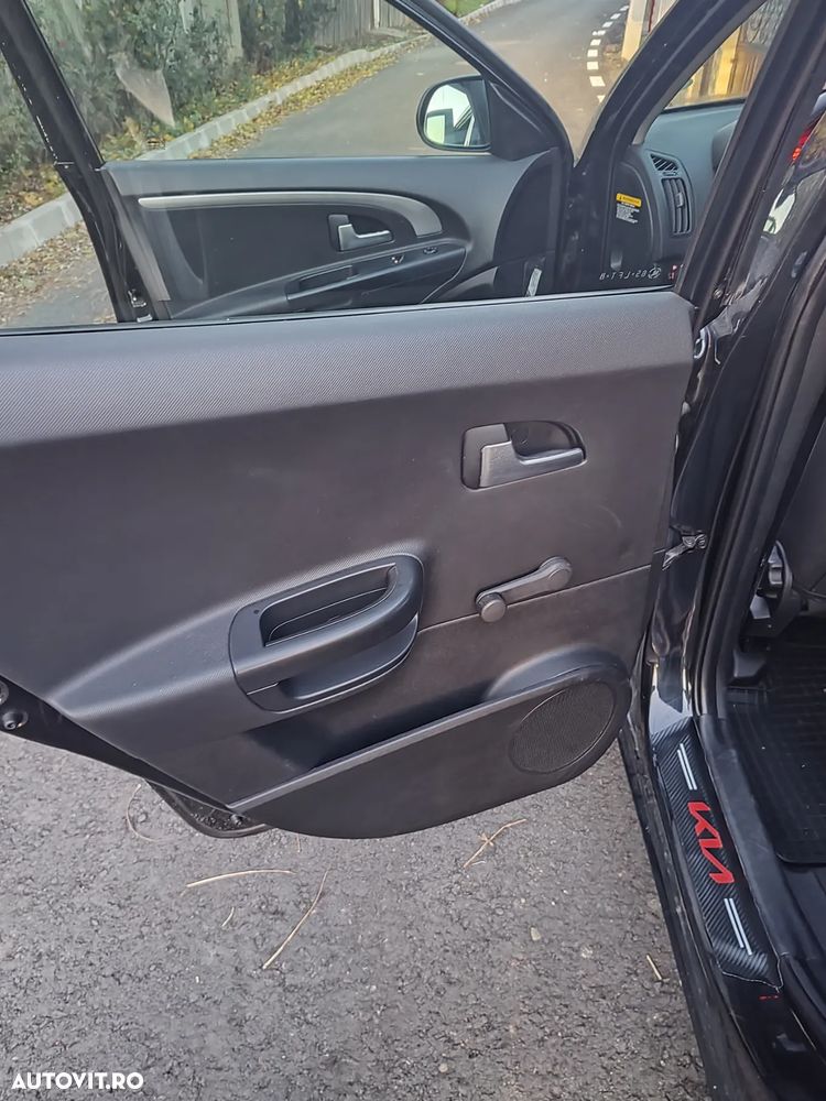 Kia Ceed 1.4 CVVT SW Edition 7 - 14