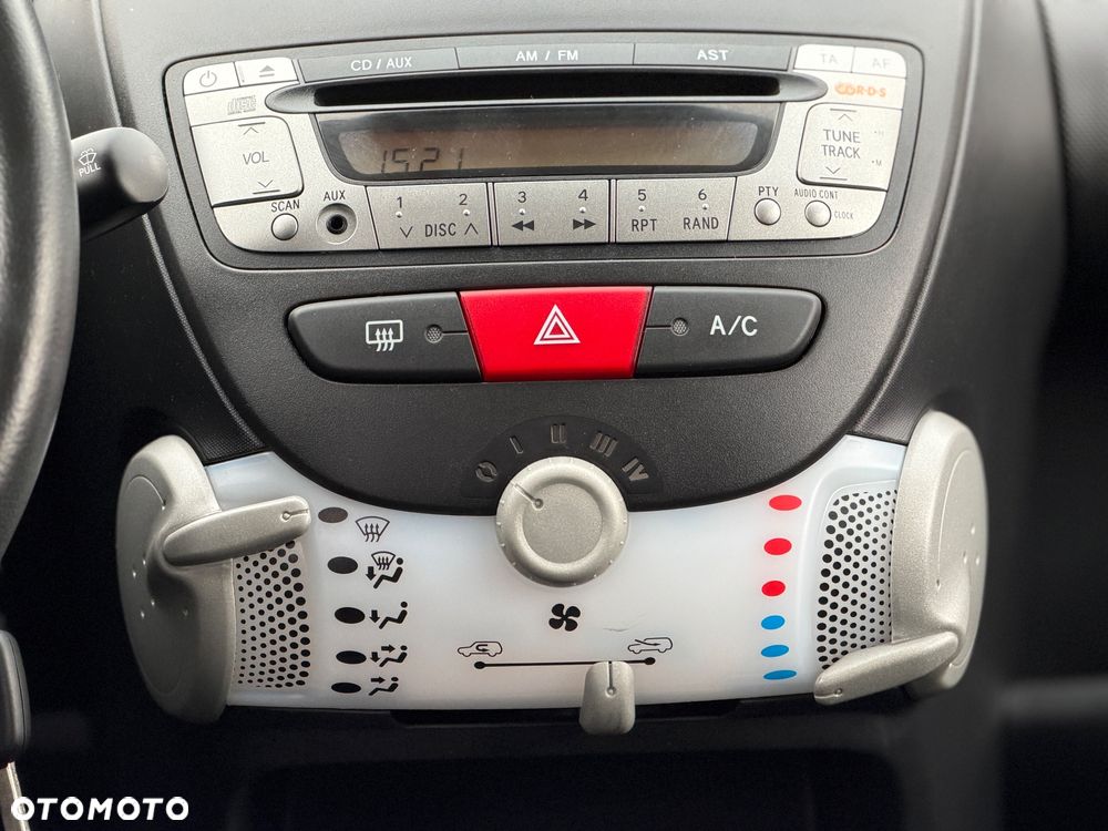 Peugeot 107 1.0 Urban Move Euro5 - 18