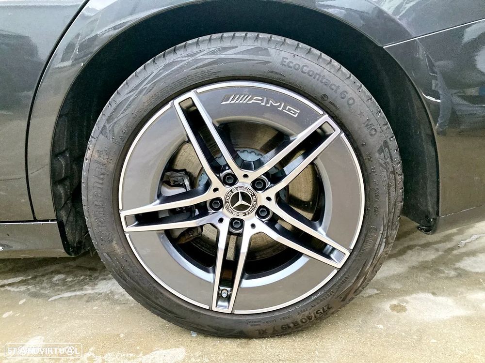 Mercedes-Benz E 300 e AMG Line - 48