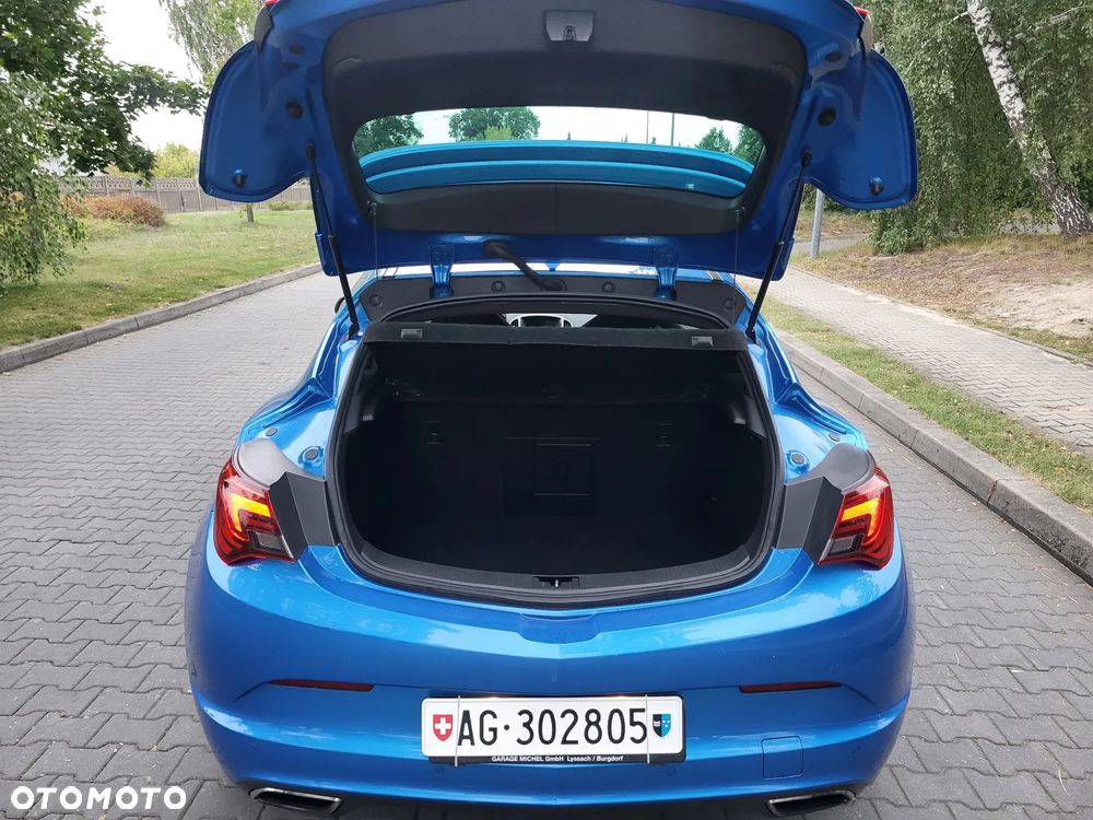 Opel Astra IV GTC OPC - 10