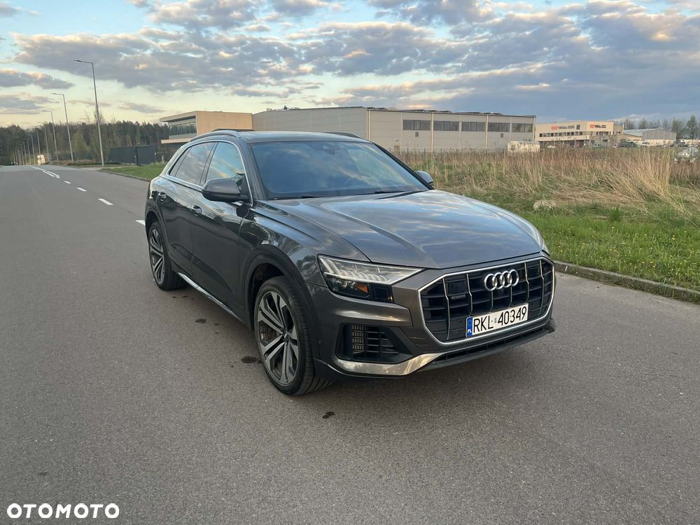 Audi Q8 - 1