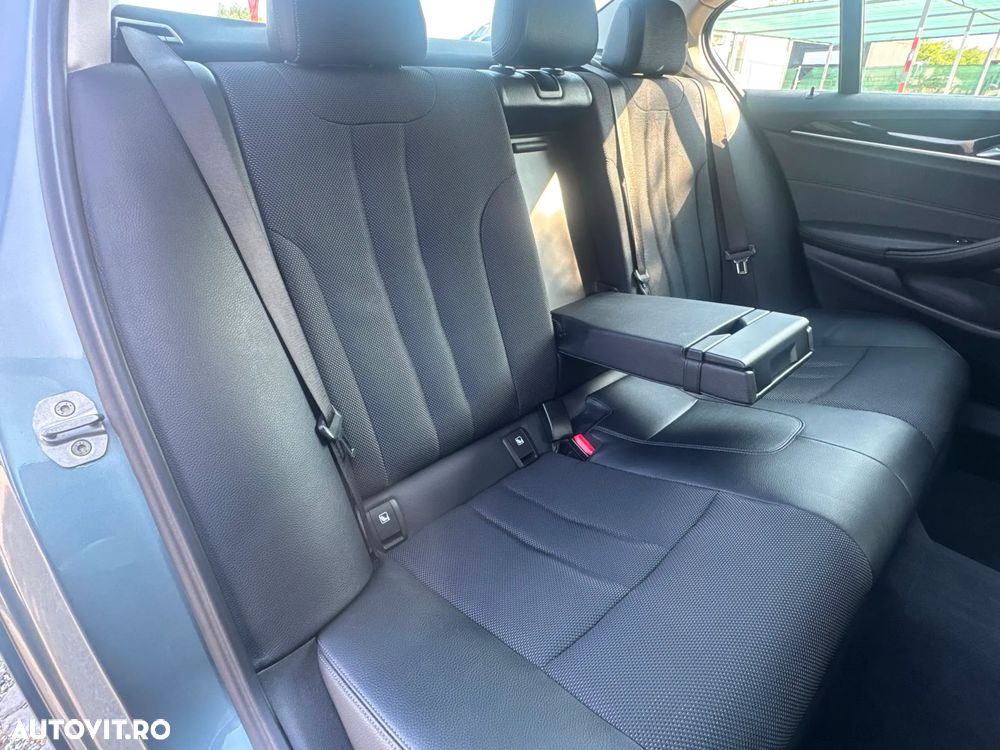 BMW Seria 5 530i Aut. Sport Line - 19