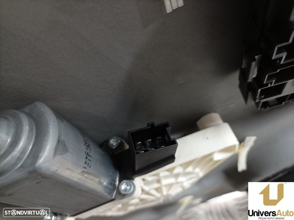 ELEVADOR DE VIDRO TRASEIRO DIREITO MERCEDES-BENZ CLASSE B 2011 -A1697301679 - 3