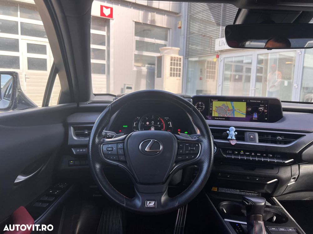 LEXUS UX 2021 — imagine 12