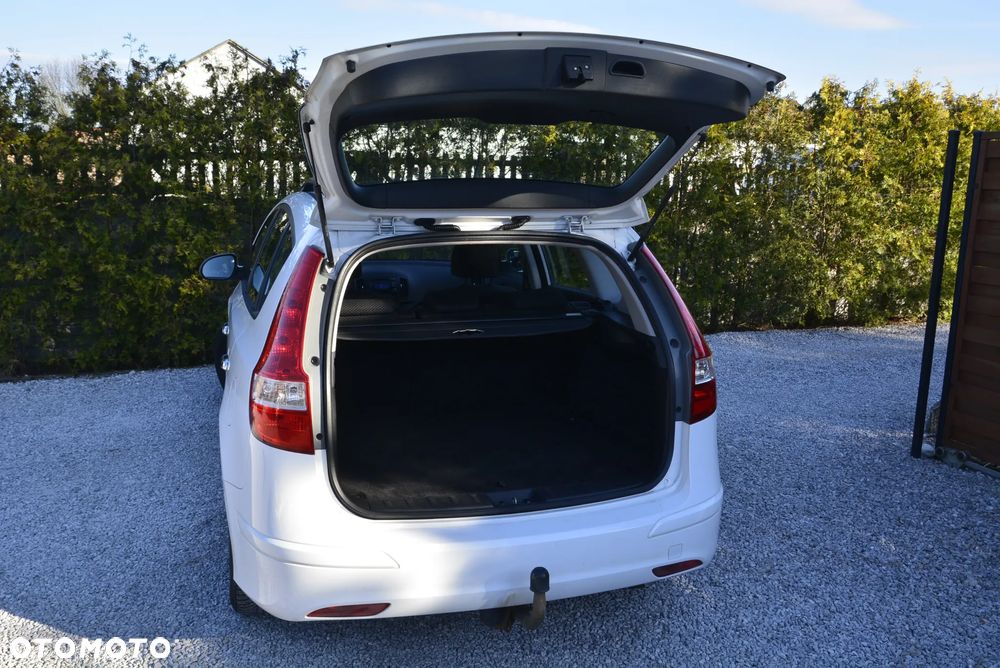 Hyundai i30 1.6 CRDi Classic + EU5 - 17