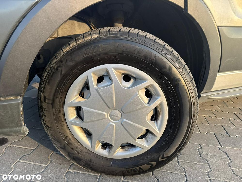 Ford Transit - 18