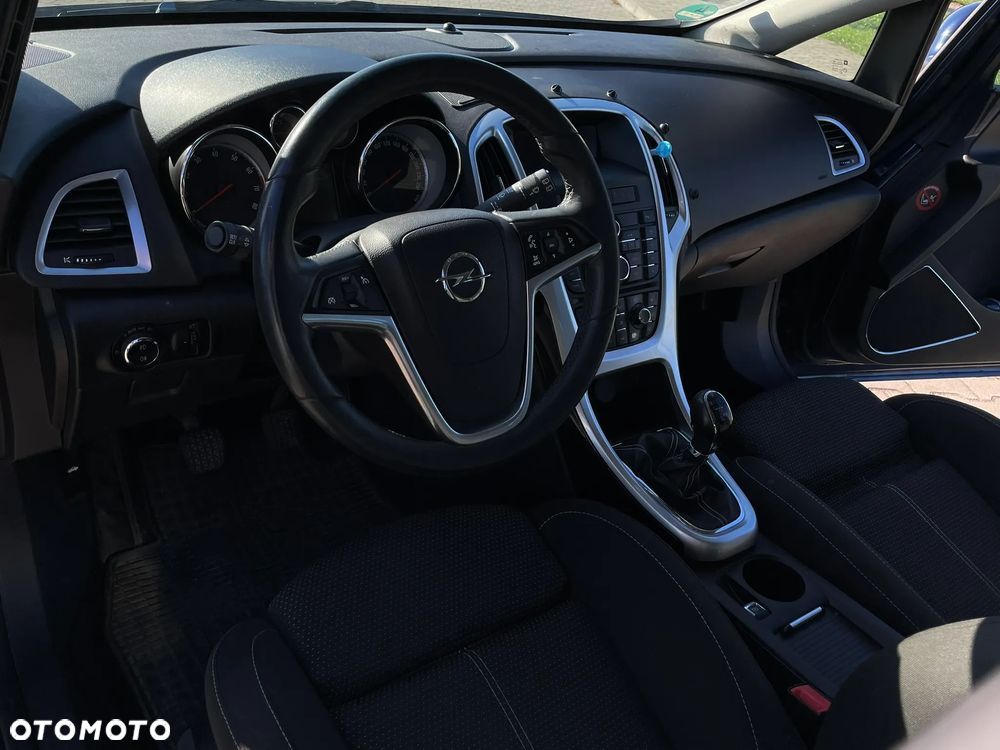 Opel Astra IV 1.4 T Sport - 13