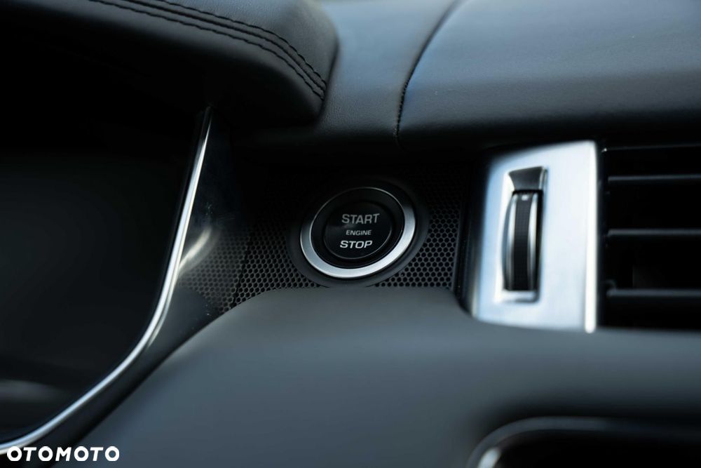 Land Rover Range Rover Sport - 35