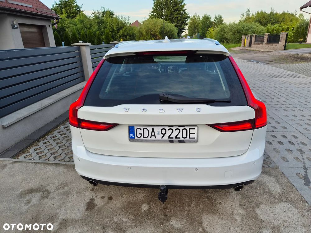 Volvo V90 D4 Momentum Pro - 16