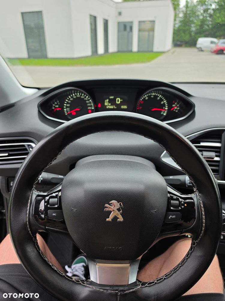 Peugeot 308 1.2 PureTech Active S&S - 17