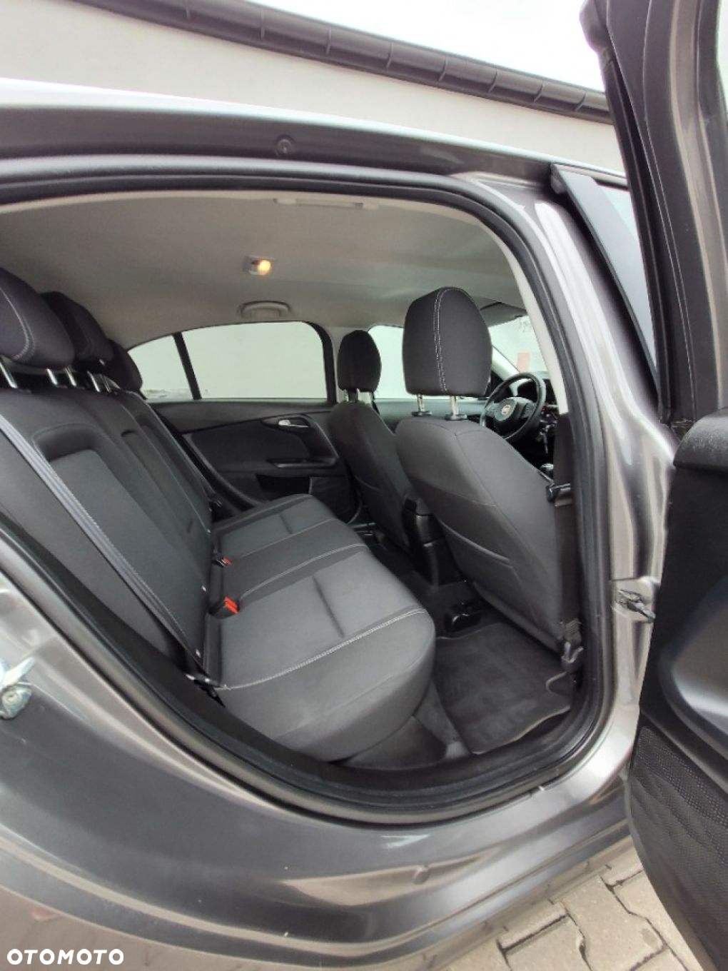Fiat Tipo 1.4 T-Jet 16v S-Design - 16