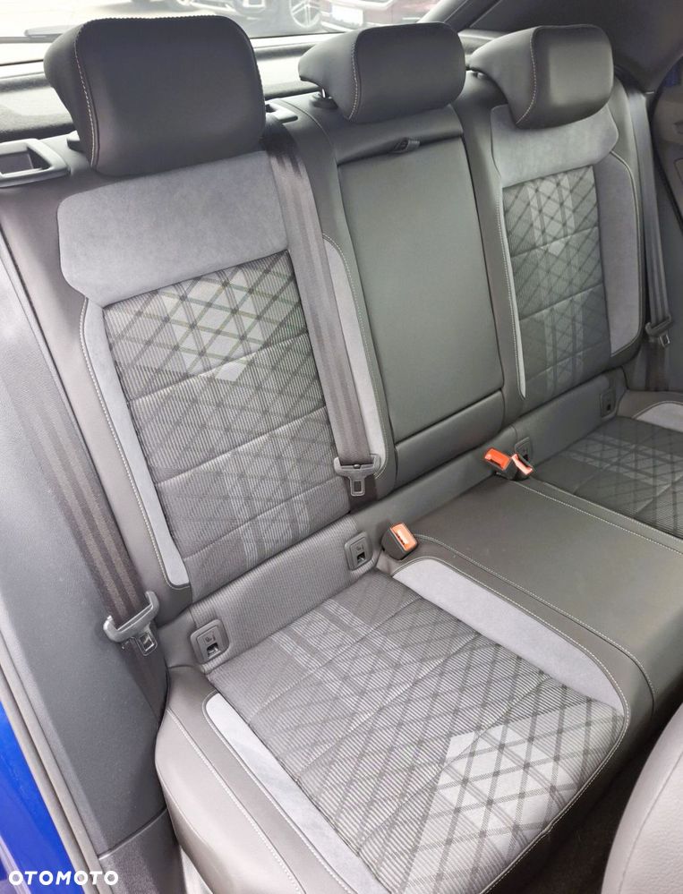 Volkswagen T-Roc 1.5 TSI R-Line DSG - 17