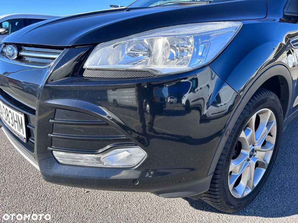 Ford Kuga 2.0 TDCi 4x4 Titanium - 4