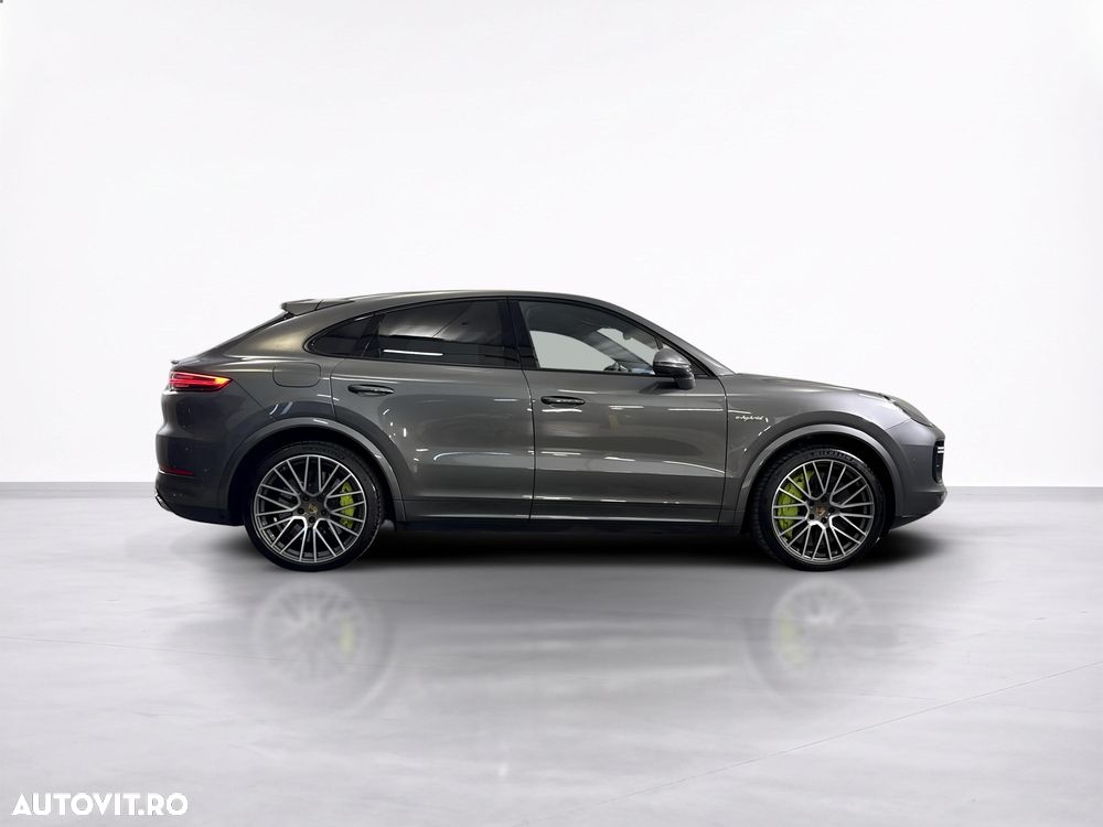 Porsche Cayenne Coupe - 7