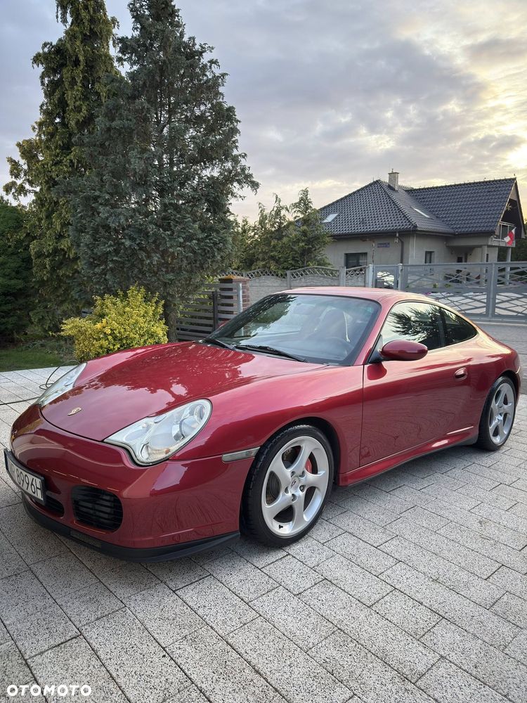 Porsche 911 Carrera 4S - 1