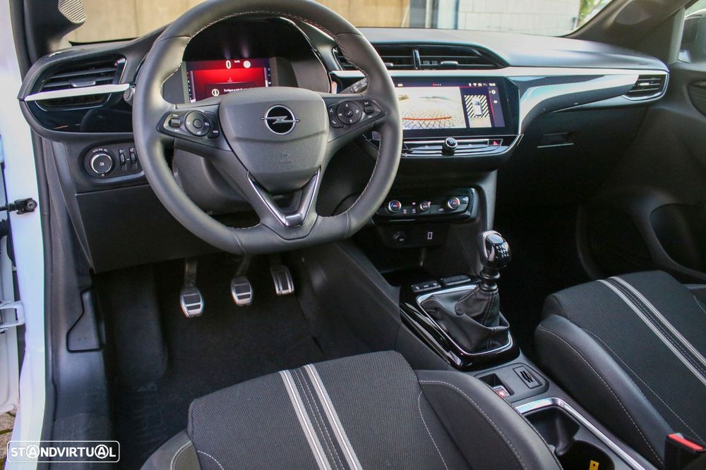 Opel Corsa 1.2 T GS - 27