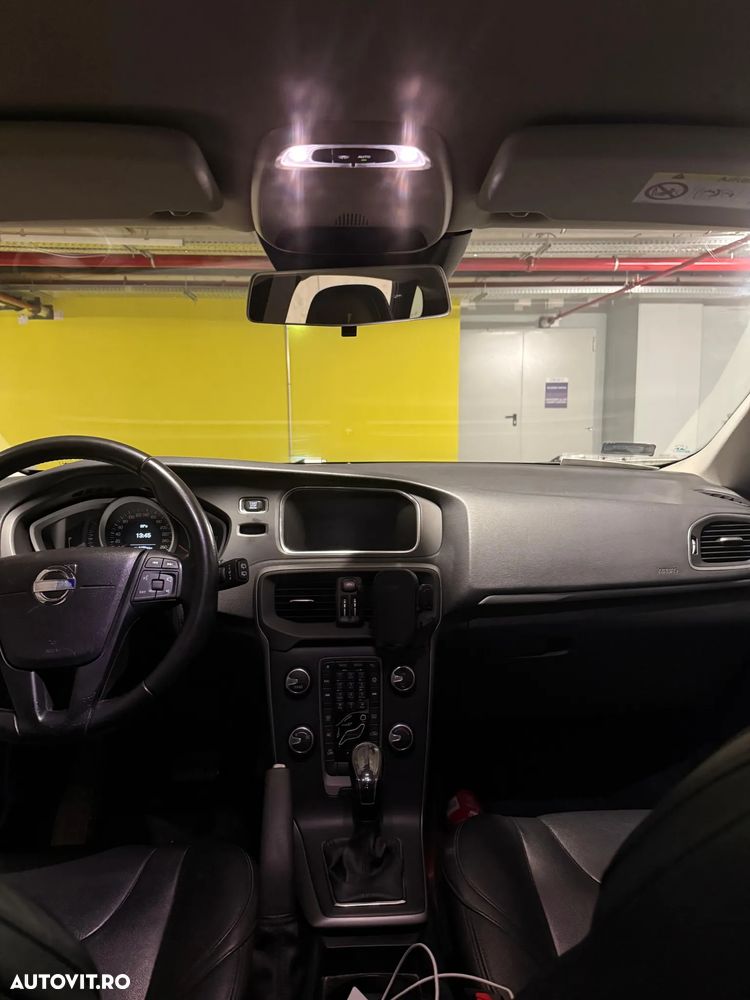 Volvo V40 D2 Geartronic Momentum - 11